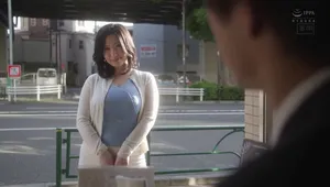 Gã chồng yếu không làm lên đỉnh, người vợ lên mạng tìm trai trẻ xoạc khỏe