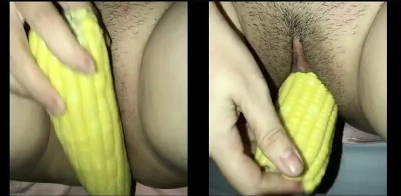 Nứng quá em móc lồn với bắp